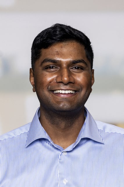 Profilbillede af Abinass Srivarathan, Finanstrainee
