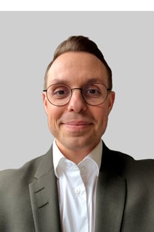 Profilbillede af Niklas Pakaci, Centerdirektør