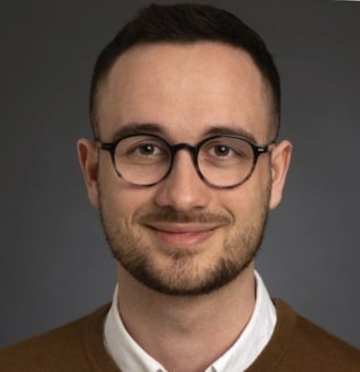 Profilbillede af Jonas B. Sakhavatian Nielsen, Seniorerhvervsrådgiver – Sundhedssektor